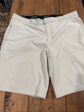 NIKE Dri-Fit Shorts Mens Size 40 Elastic Waist Khaki Tan Beige Flat Front Golf